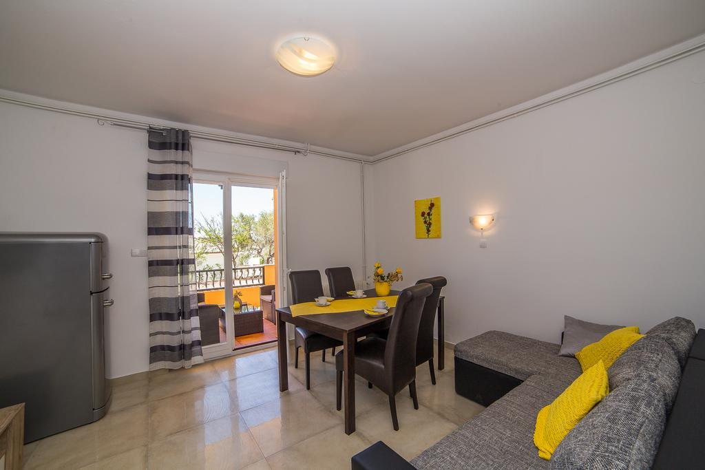 Juric Apartments-Rab Palit Esterno foto